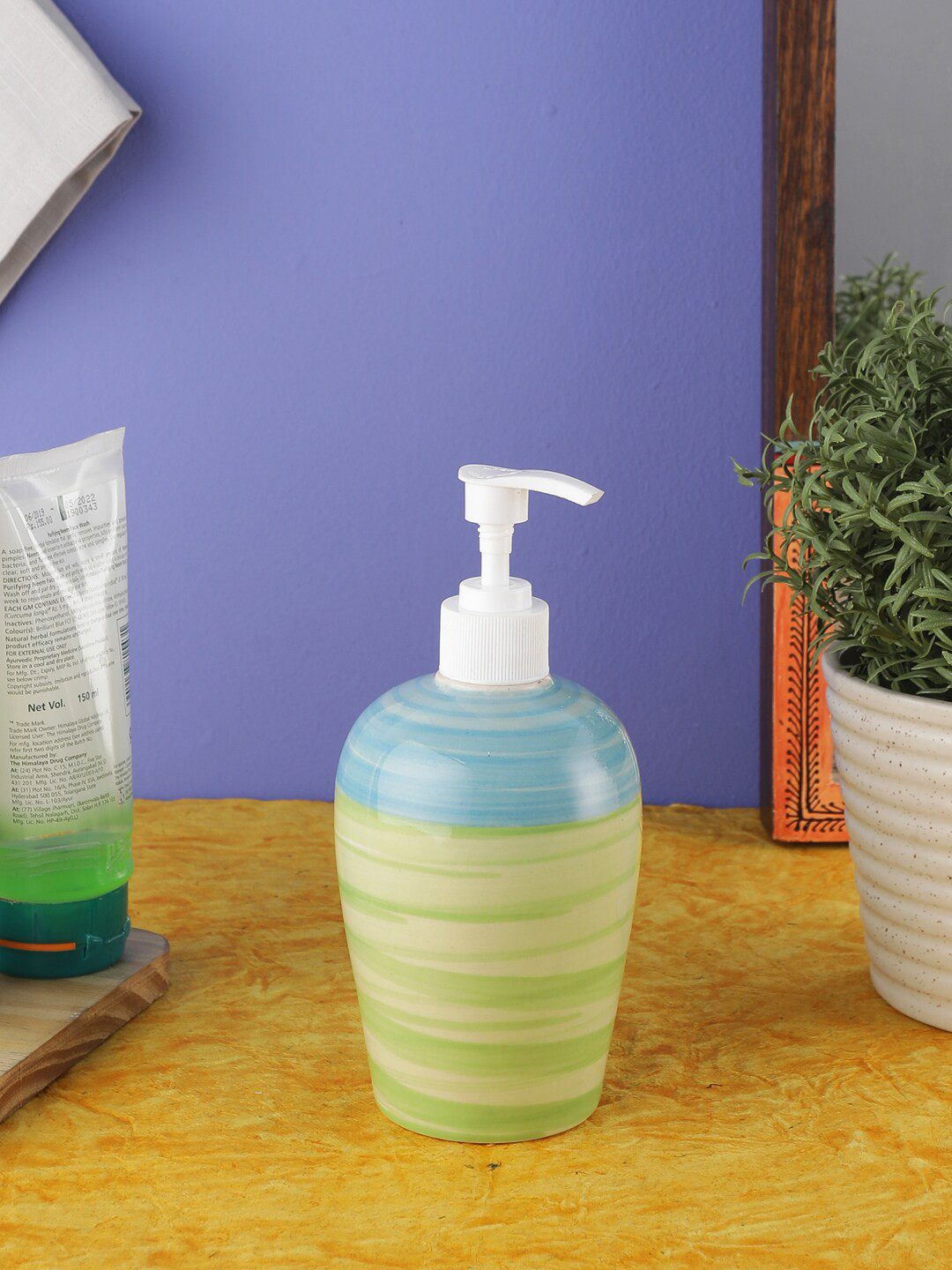 VarEesha Green & Blue Printed Ananda Ceramic Soap Dispenser