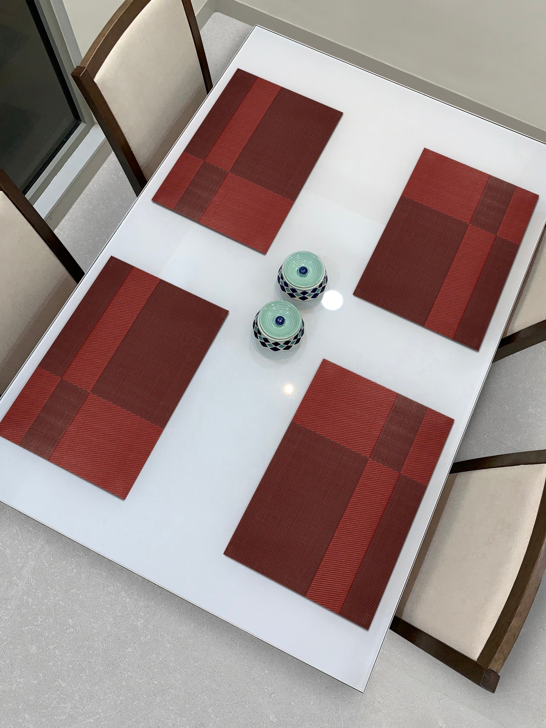 HOKIPO Set Of 4 Red   Brown Geometric Washable Table Placemats