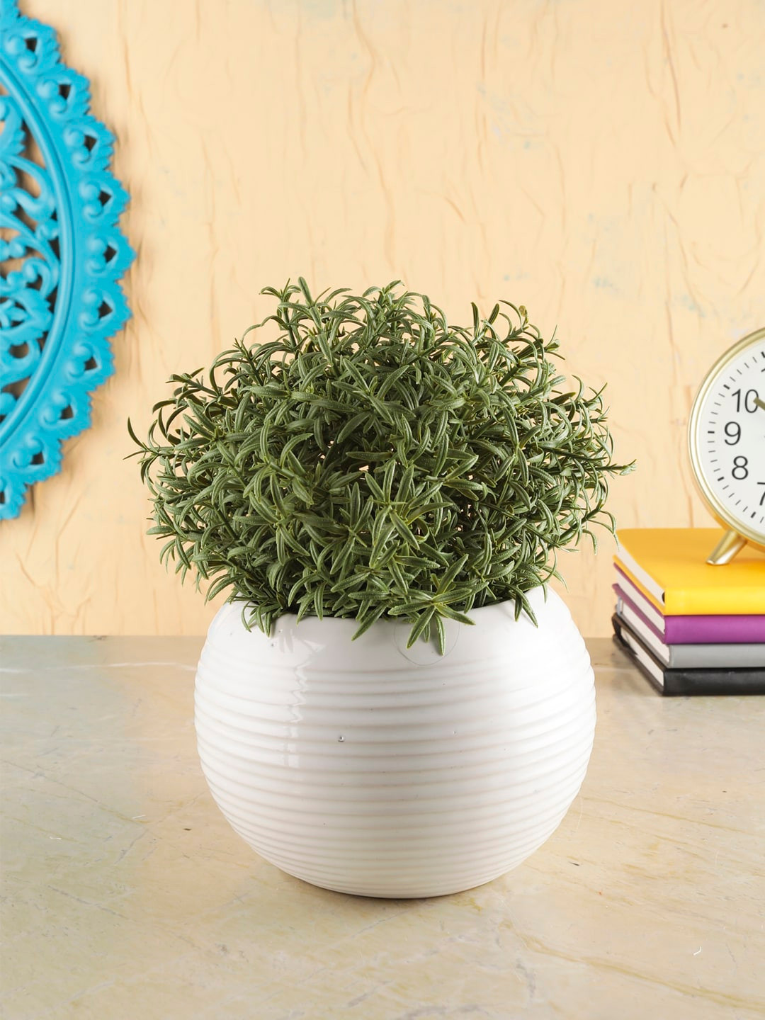 VarEesha White Round Spiral Glossy Ceramic Planter