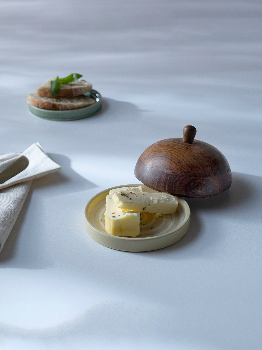 ellementry Yellow & Brown Textured Ceramic Butter Dish With Wooden Lid