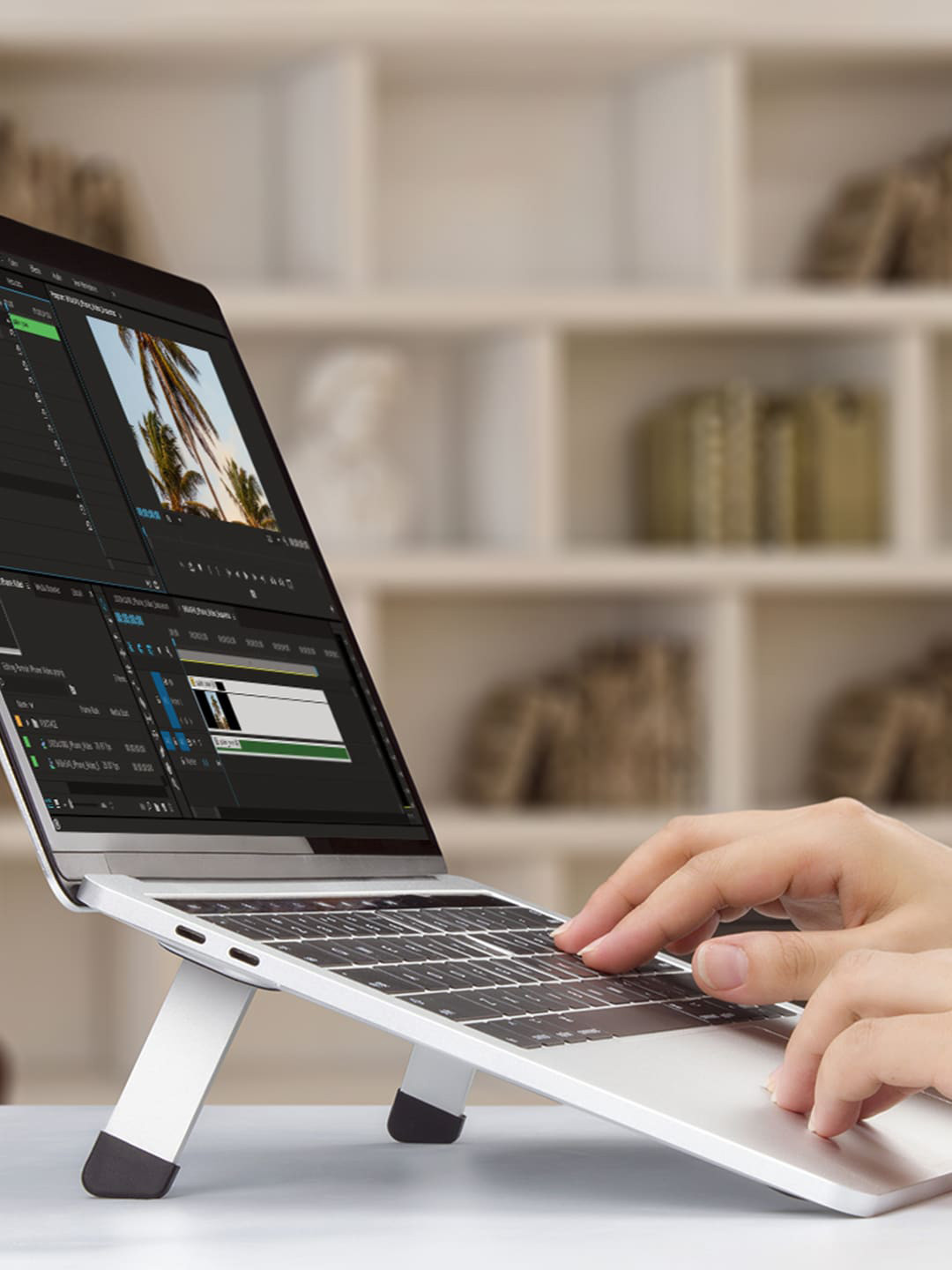 DailyObjects Unisex Silver-Toned Solid Osgo Folding Laptop/Tablet Stand