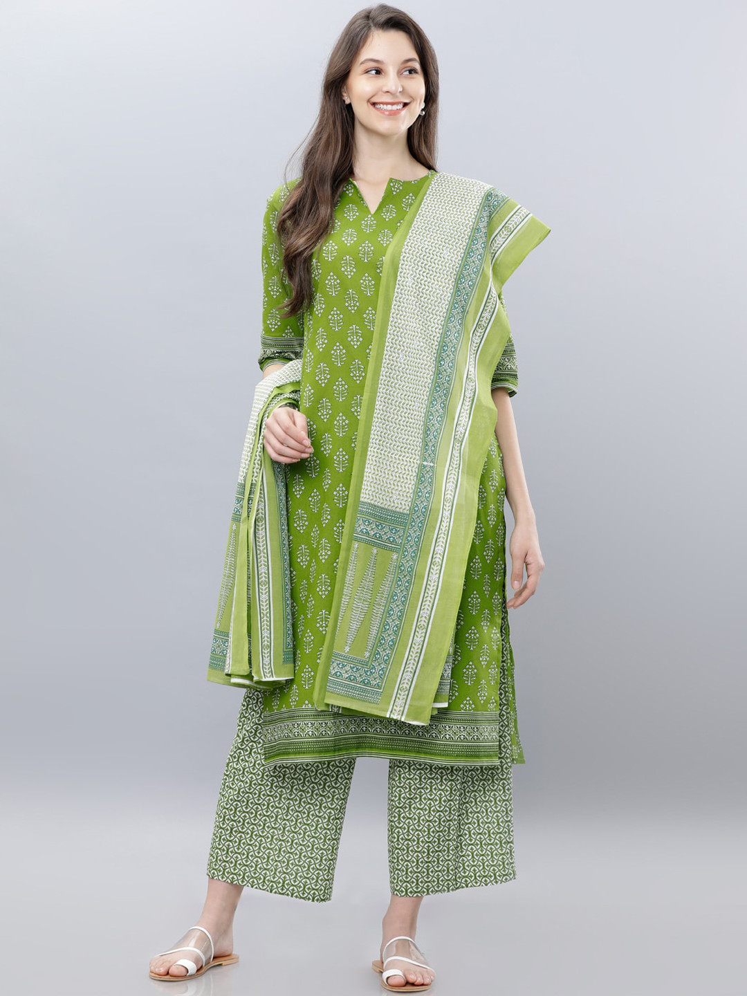 Vishudh Women Green & White Printed Kurti with Palazzos & Dupatta