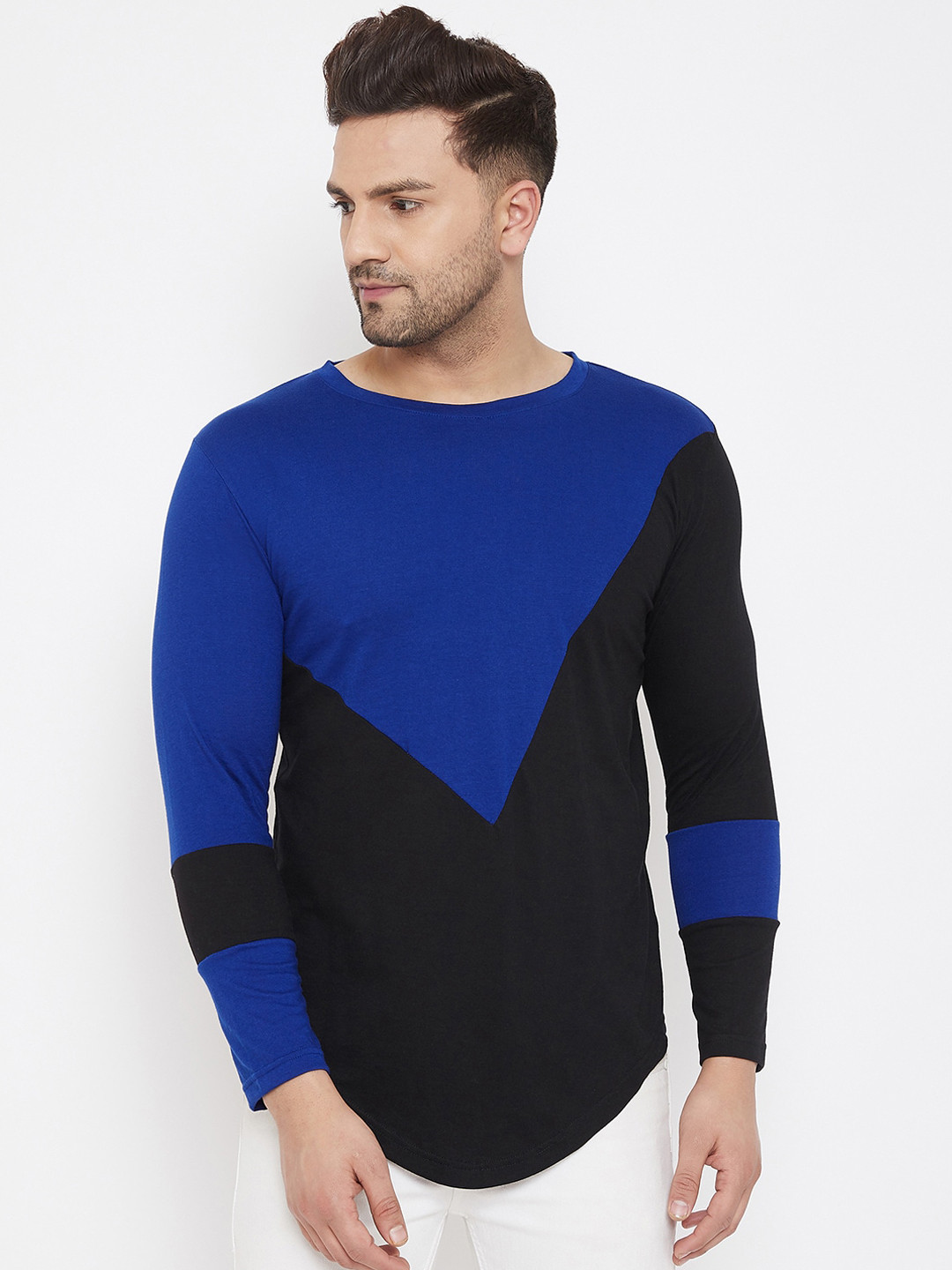 Hypernation Men Blue Colourblocked Round Neck Pure Cotton T-shirt