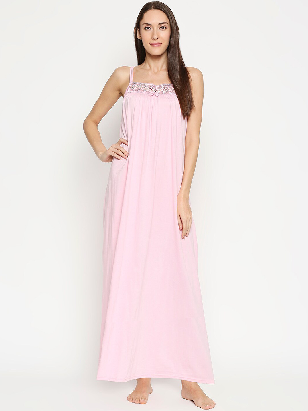 AV2 Women Pink Solid Nightdress