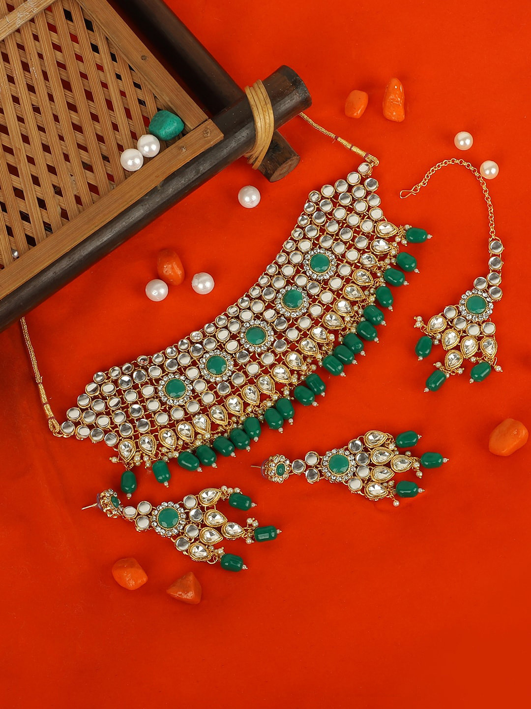 ANIKAS CREATION Gold-Plated White & Green Kundan & Artificial Stone Studded Beaded Jadau Jwellery Set