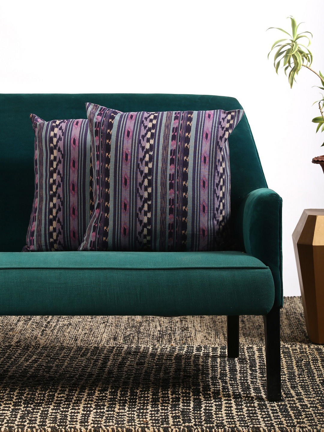 Contrast Living Purple Geometric Cotton Breathable 2 Pcs Cushion Covers - 18 x 18 Inches