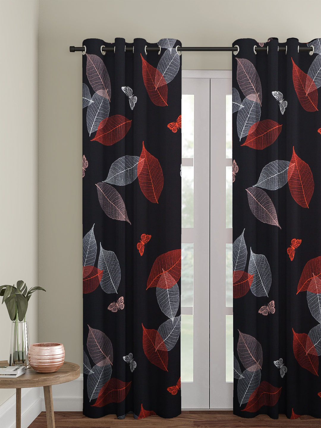Cortina Black & Red Single Printed Long Door Curtain
