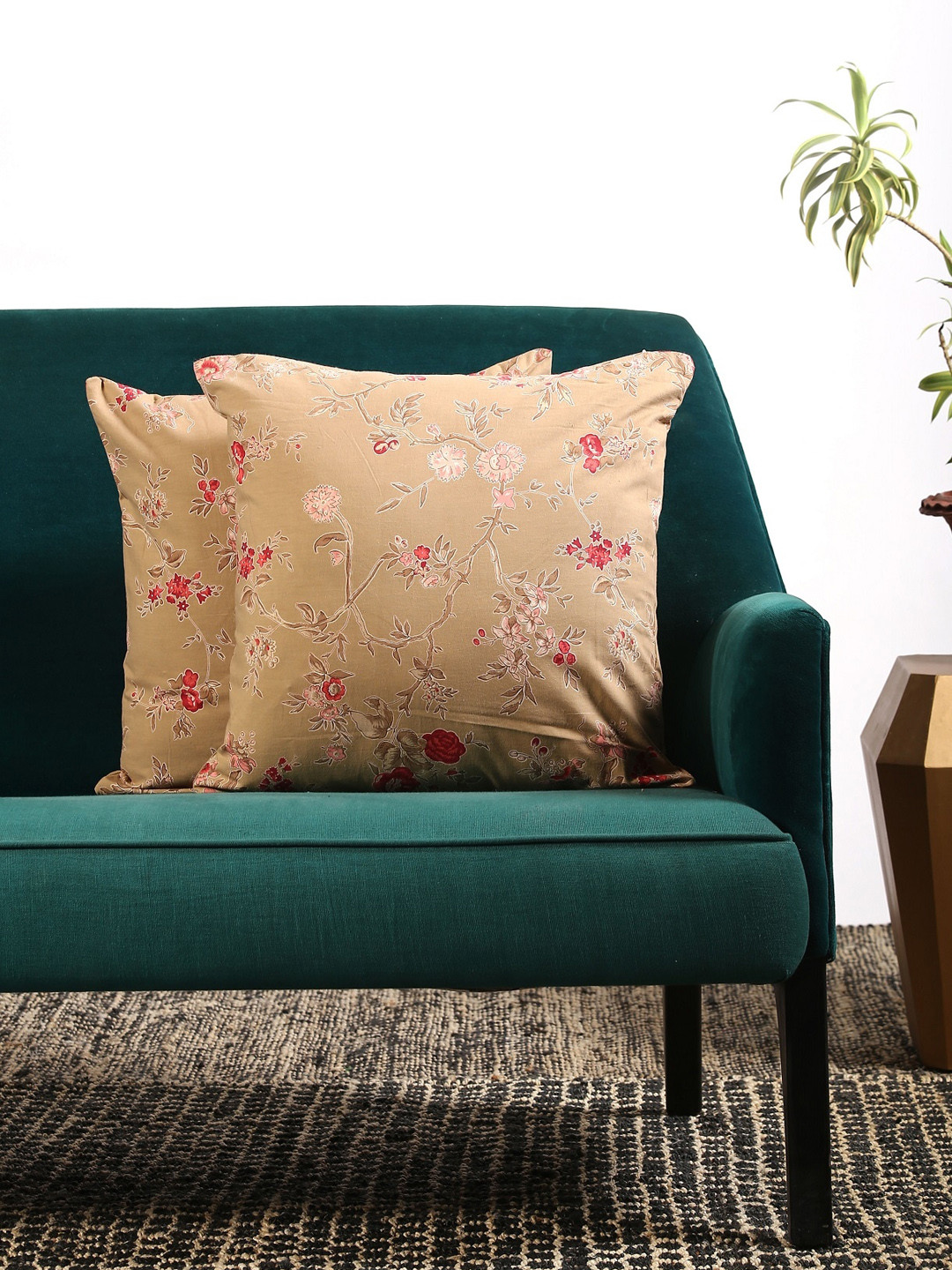 Contrast Living Unisex Brown Set of 2 Floral Print Cushion Covers