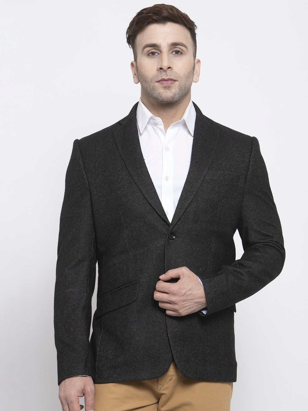 Wintage Men Black Solid Tailored-Fit Single-Breasted Woolen Blazer