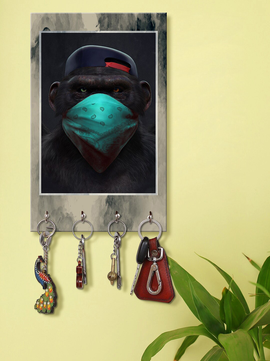 999Store Grey & Green Gorila Mask Wall Mount Wooden Keyholder