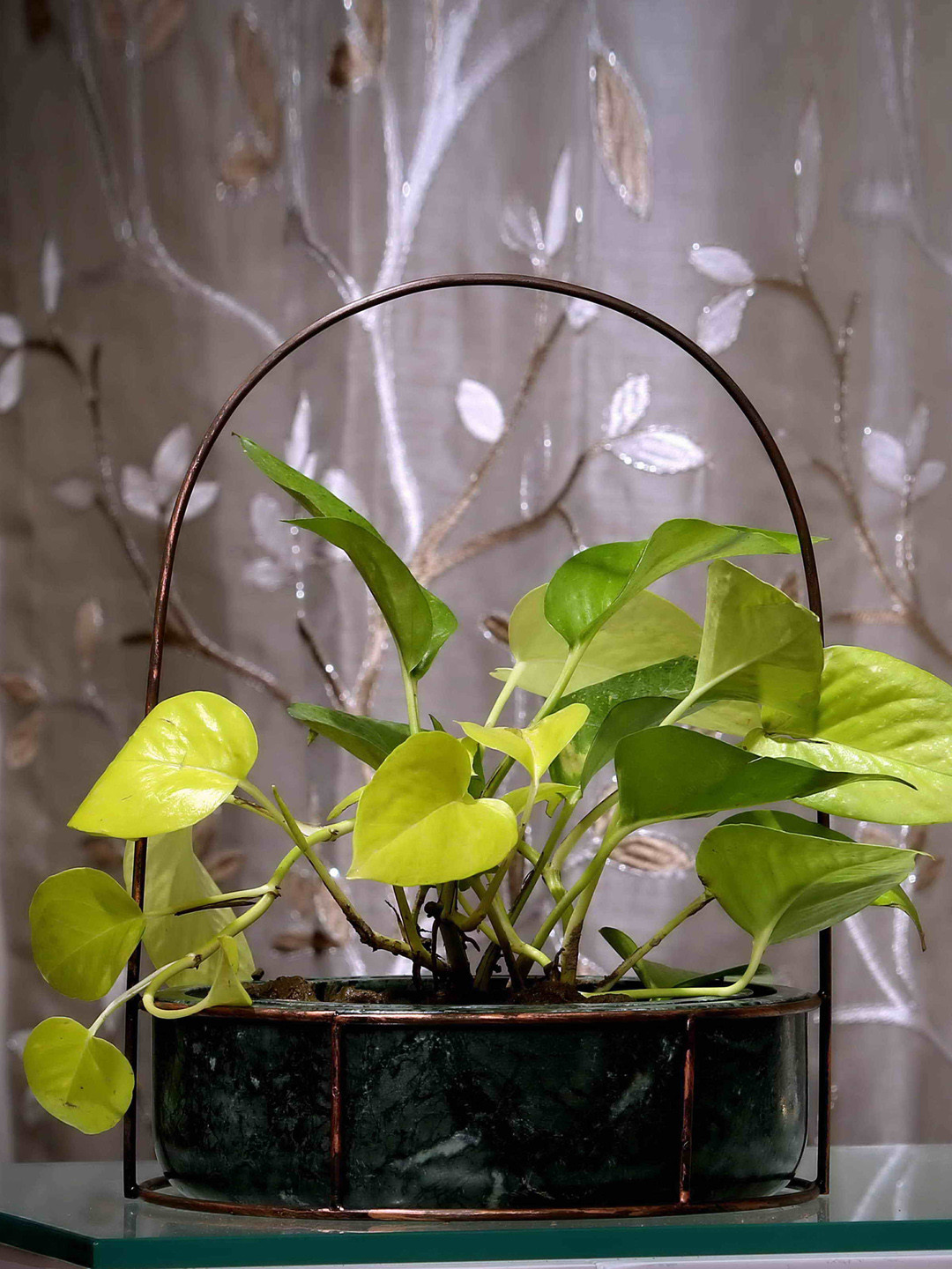 POSH-N-PLUSH Green & Copper-Toned Marble with Antique Metal Trellis Planter
