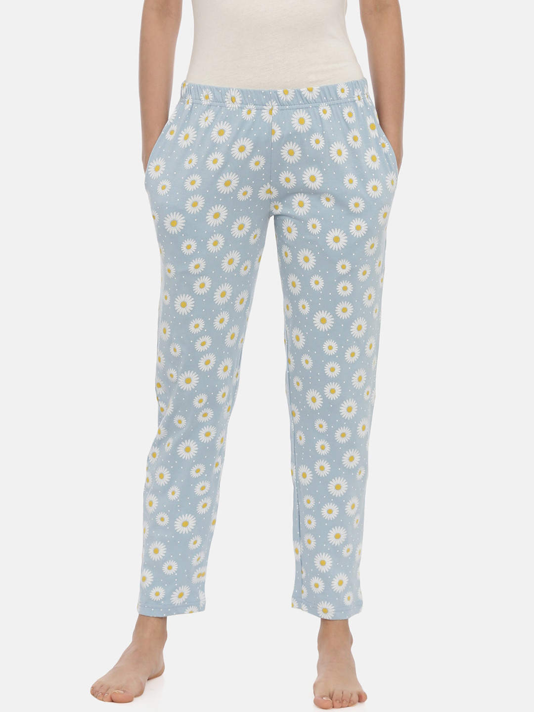 Curare Women Blue & White Printed Cotton Lounge Pants