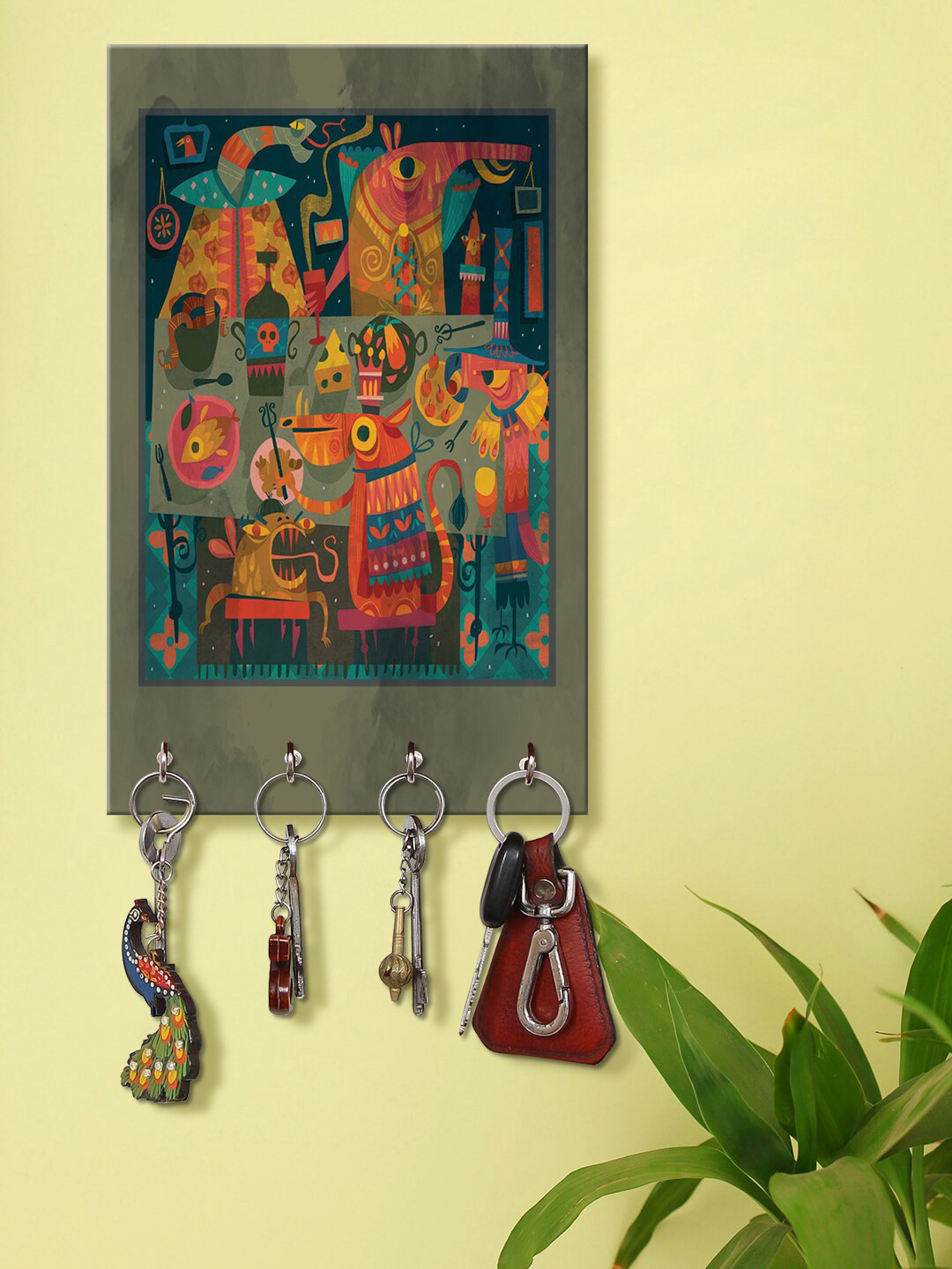999Store Green & Red Animals & Monsters Pattern Wooden Keyholder