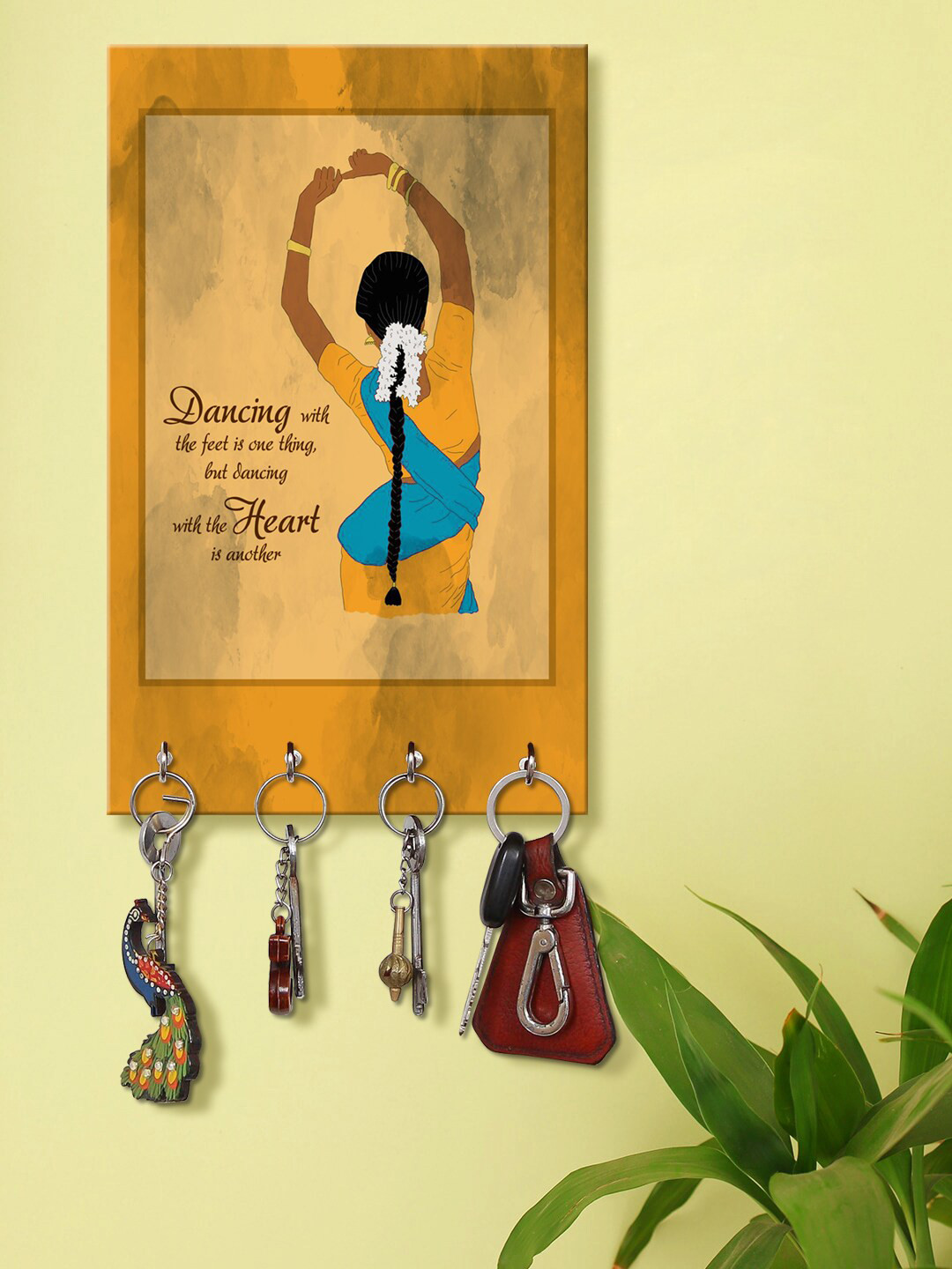 999Store Yellow & Blue Dancing Lady Pattern Wooden Keyholder