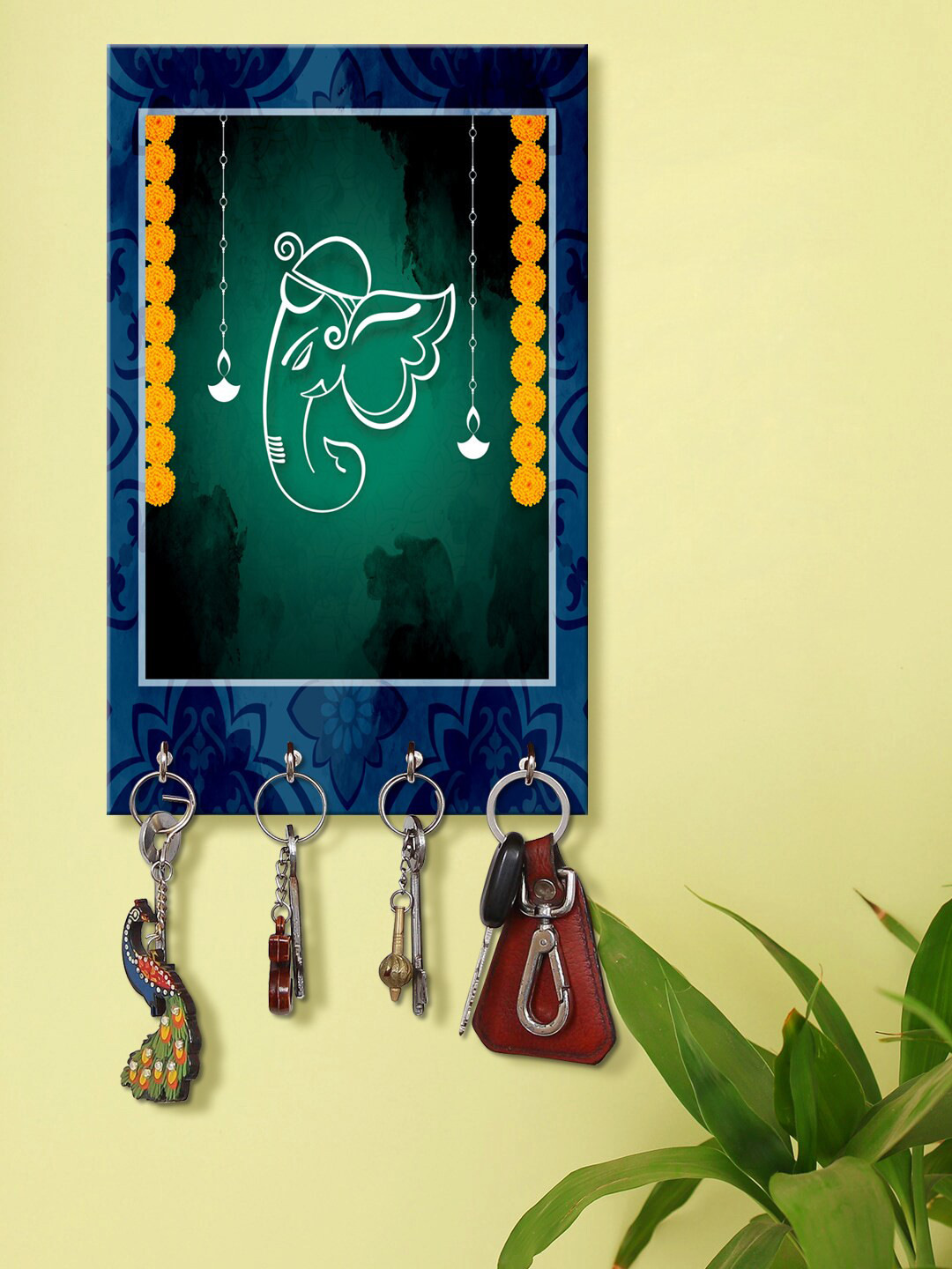 999Store Green & White Ganesha Face Wall Mount Wooden Keyholder
