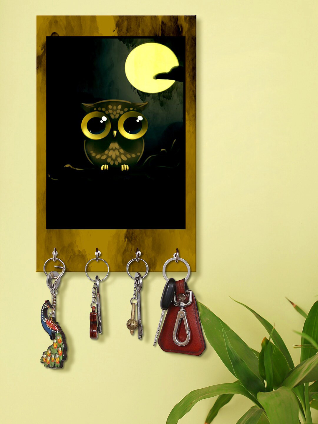 999Store Black & Yellow Moon Owl Pattern Wooden Keyholder