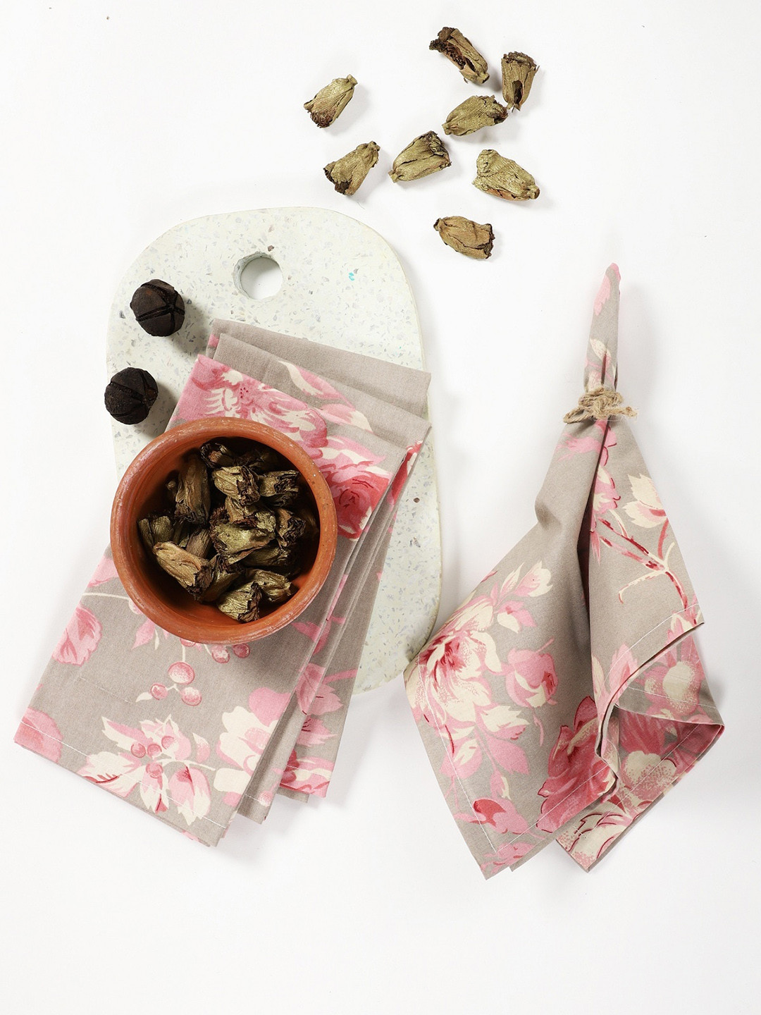 Contrast Living Set Of 4 Grey & Pink Printed Table Napkins