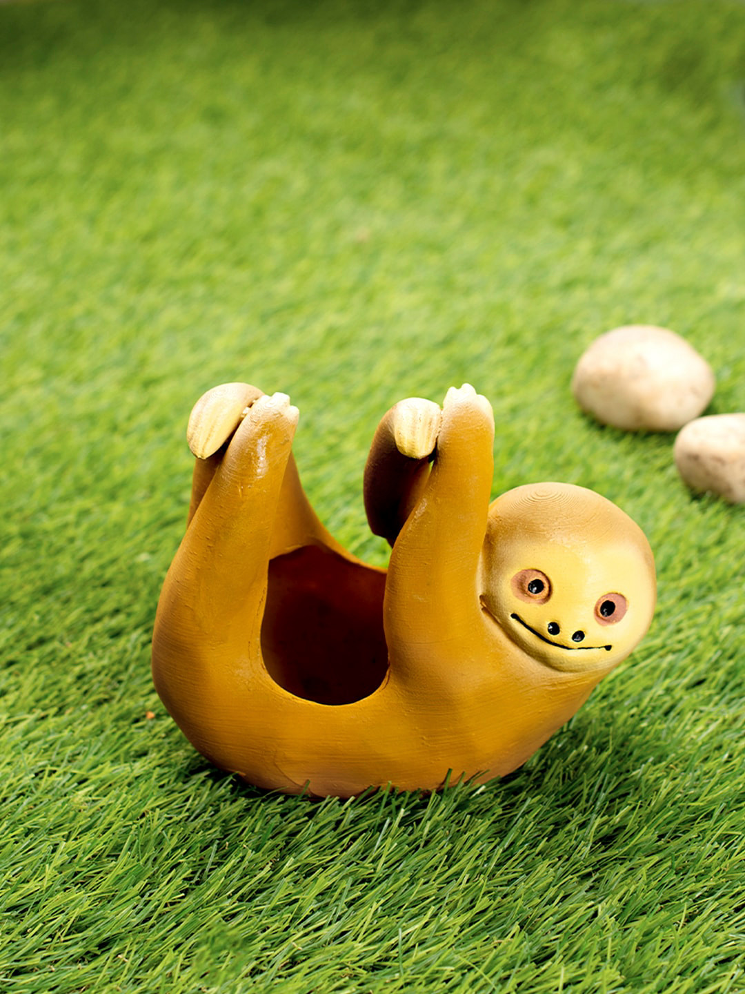 green girgit Brown Sloth Resin Garden Decor