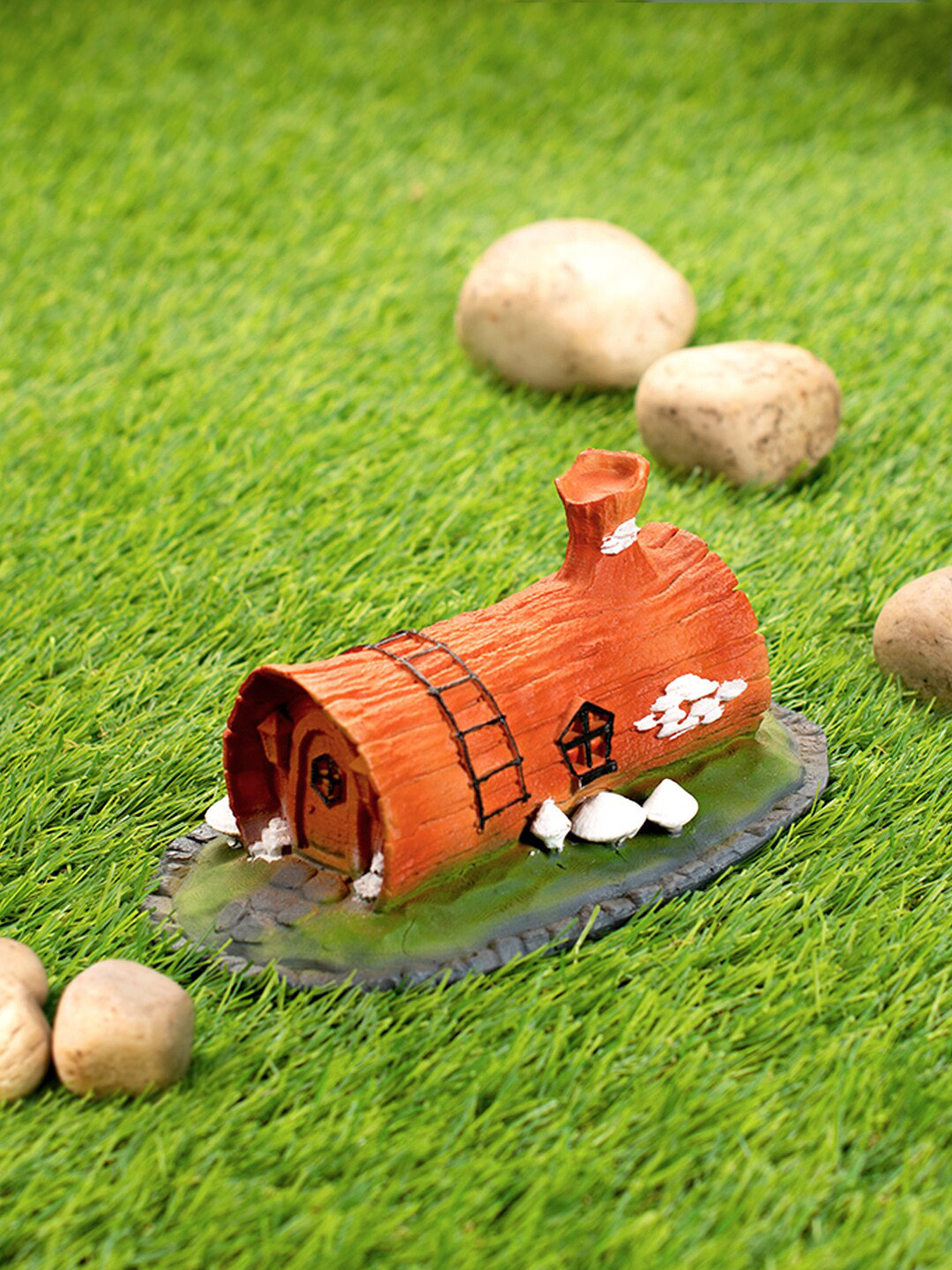 green girgit Brown & Green Resin Log House Garden Decor