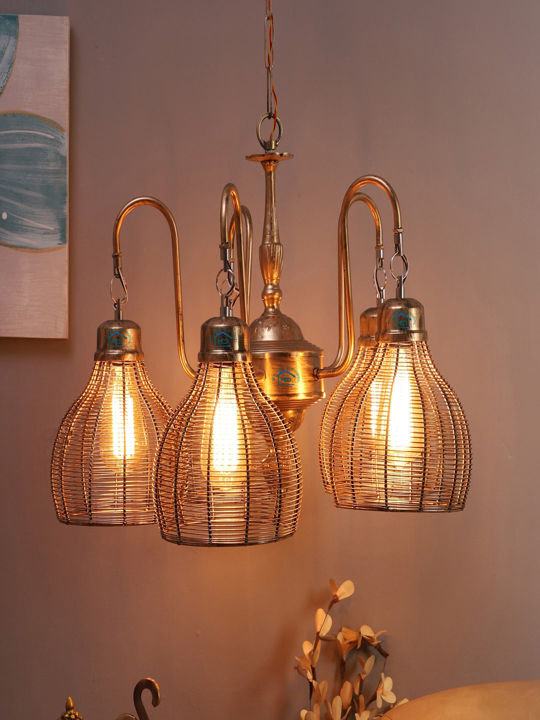 MFD HOME FURNISHING Gold-Toned Self Design Cluster Light