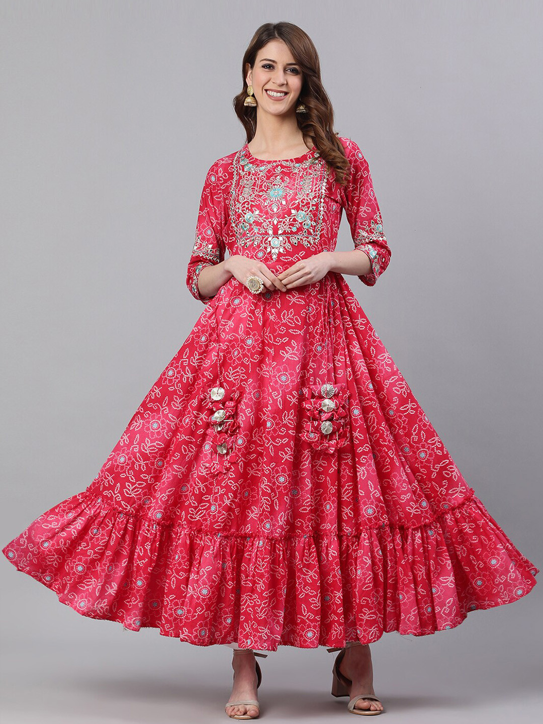 Ishin Women Pink Printed Thread Work Kurta