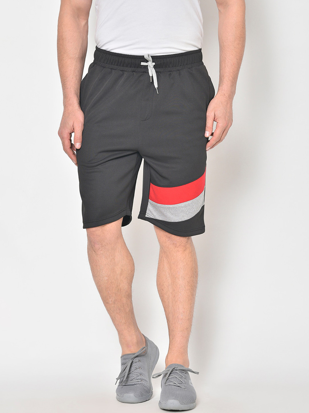 PERFKT-U Men Black Solid Regular Fit Sports Shorts