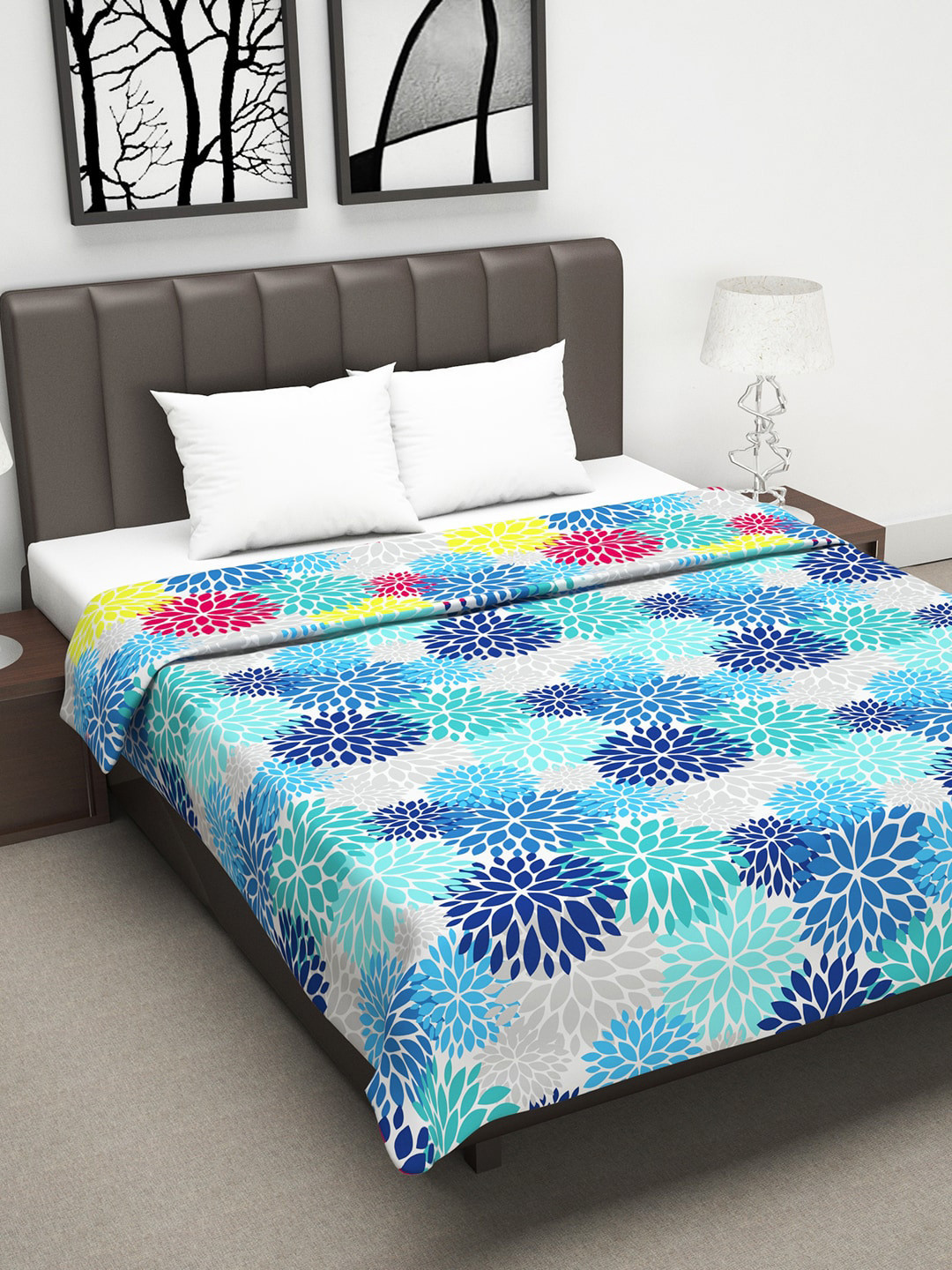 Divine Casa Blue & Red Abstract AC Room 120 GSM Double Bed Dohar