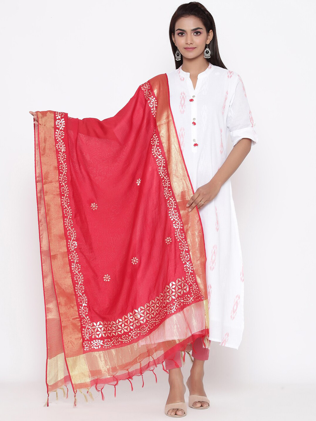 SOUNDARYA Pink Embroidered Dupatta