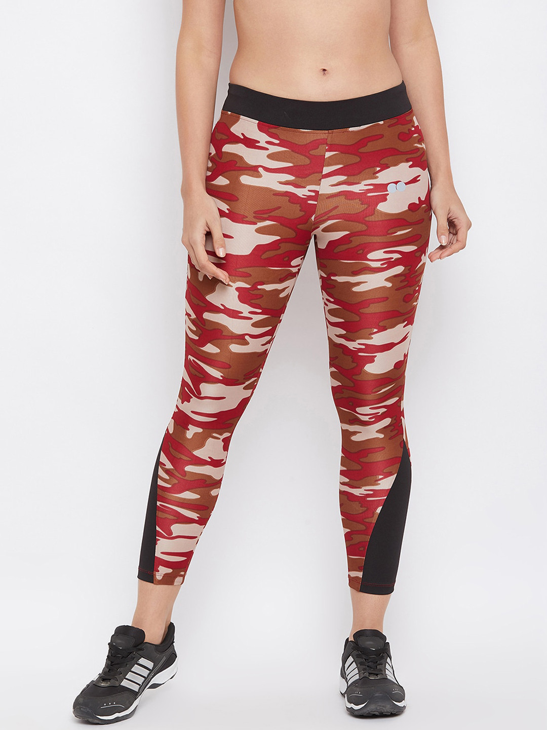 Clovia Women Maroon & Cream-Coloured Geometric Printed Tights