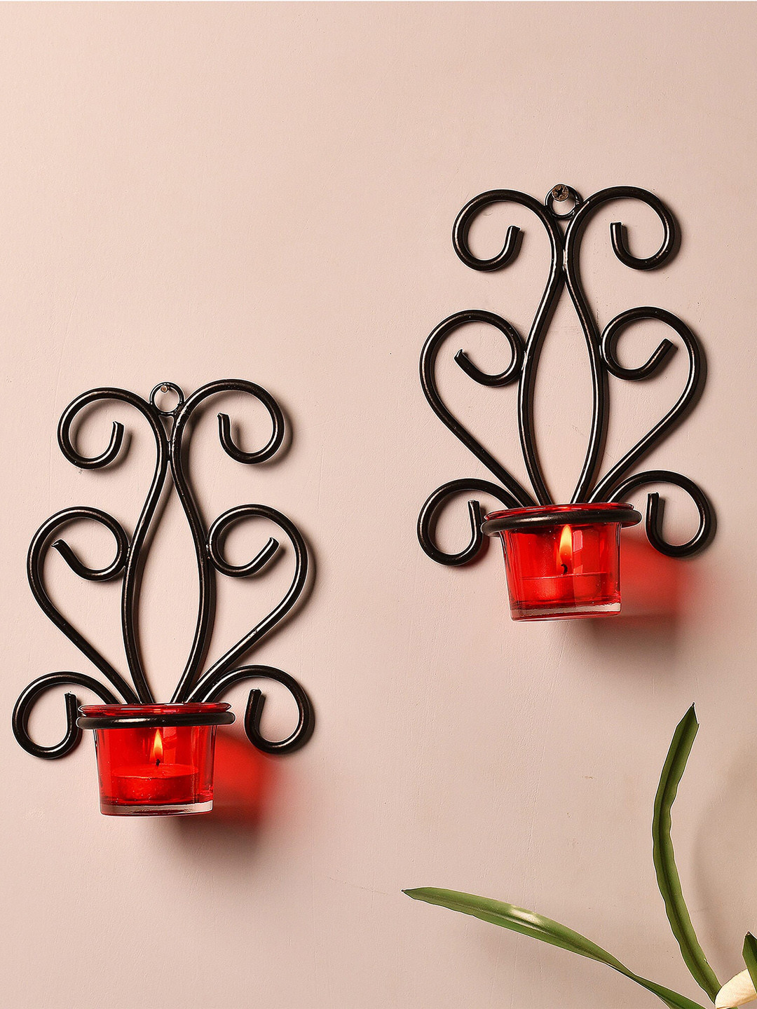 Homesake Set Of 2 Black & Red Tealight Candle Holders