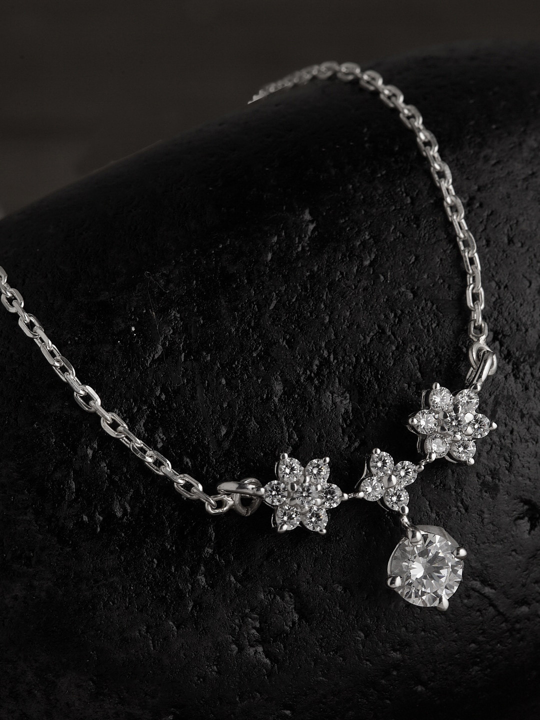 Clara Silver Lily Pendant Necklace