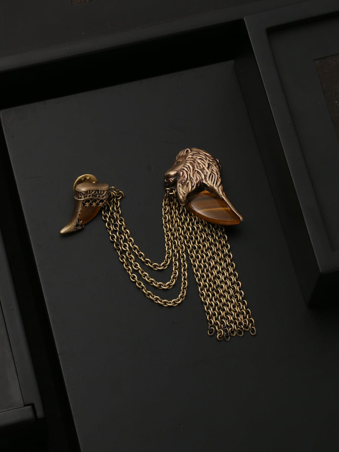 COSA NOSTRAA Men Antique Gold-Toned Lion Head Tiger Eye Brooch