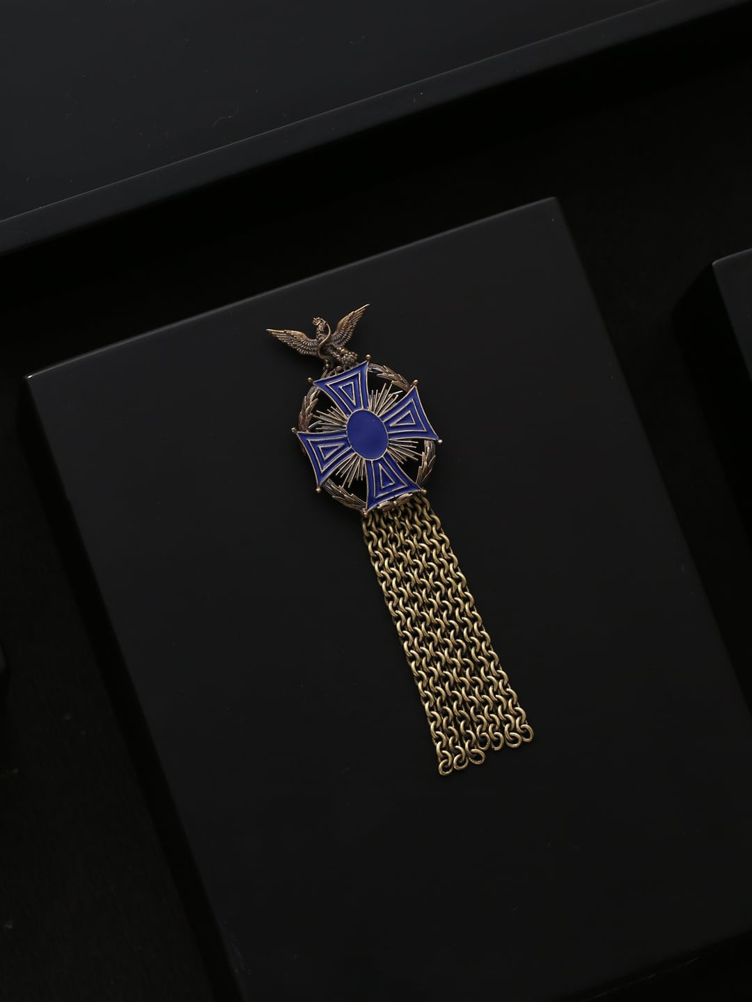 COSA NOSTRAA Men Antique Gold-Toned & Blue Rising Eagle Brooch