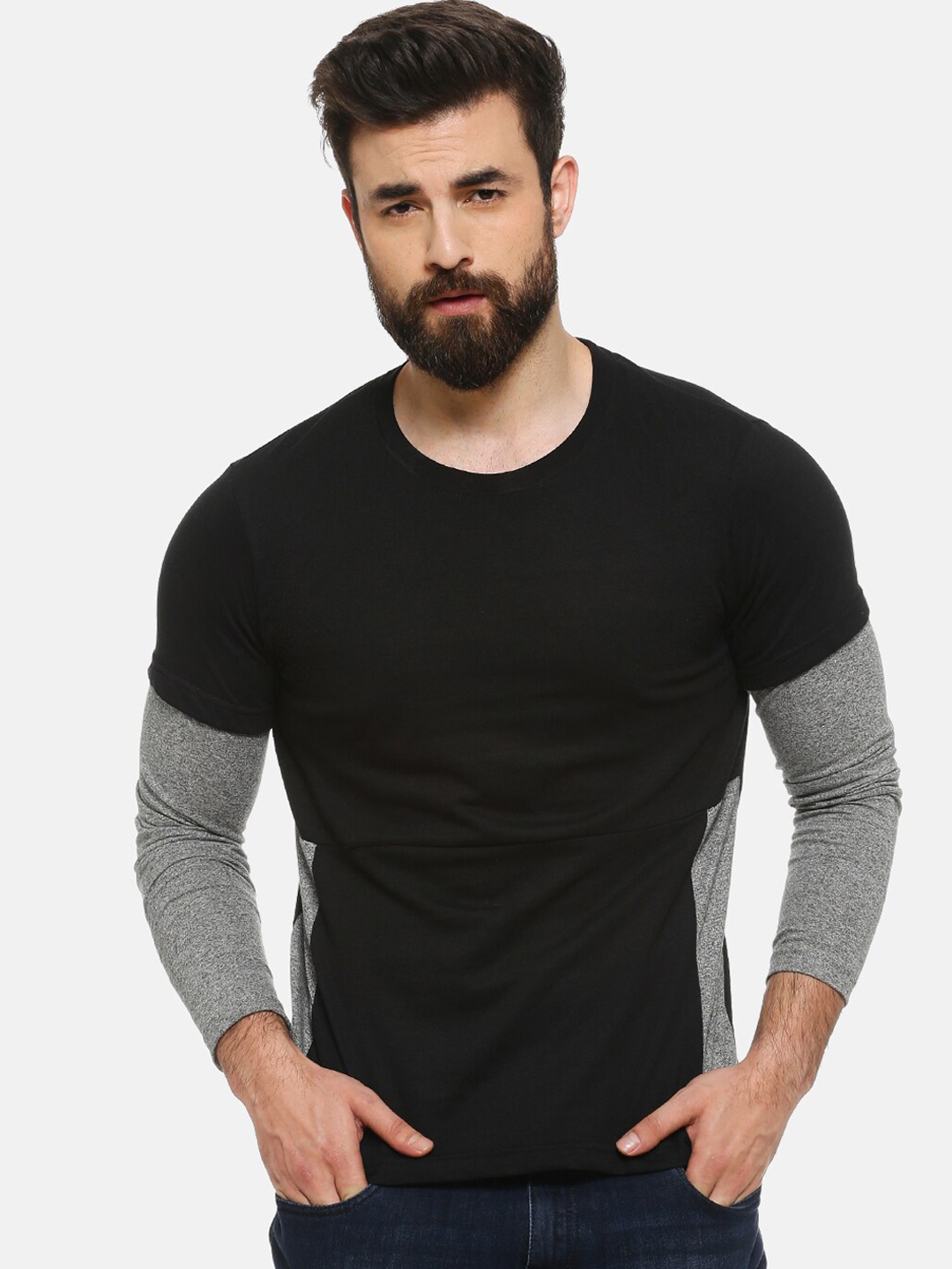 Campus Sutra Men Black   Grey Solid Round Neck T shirt