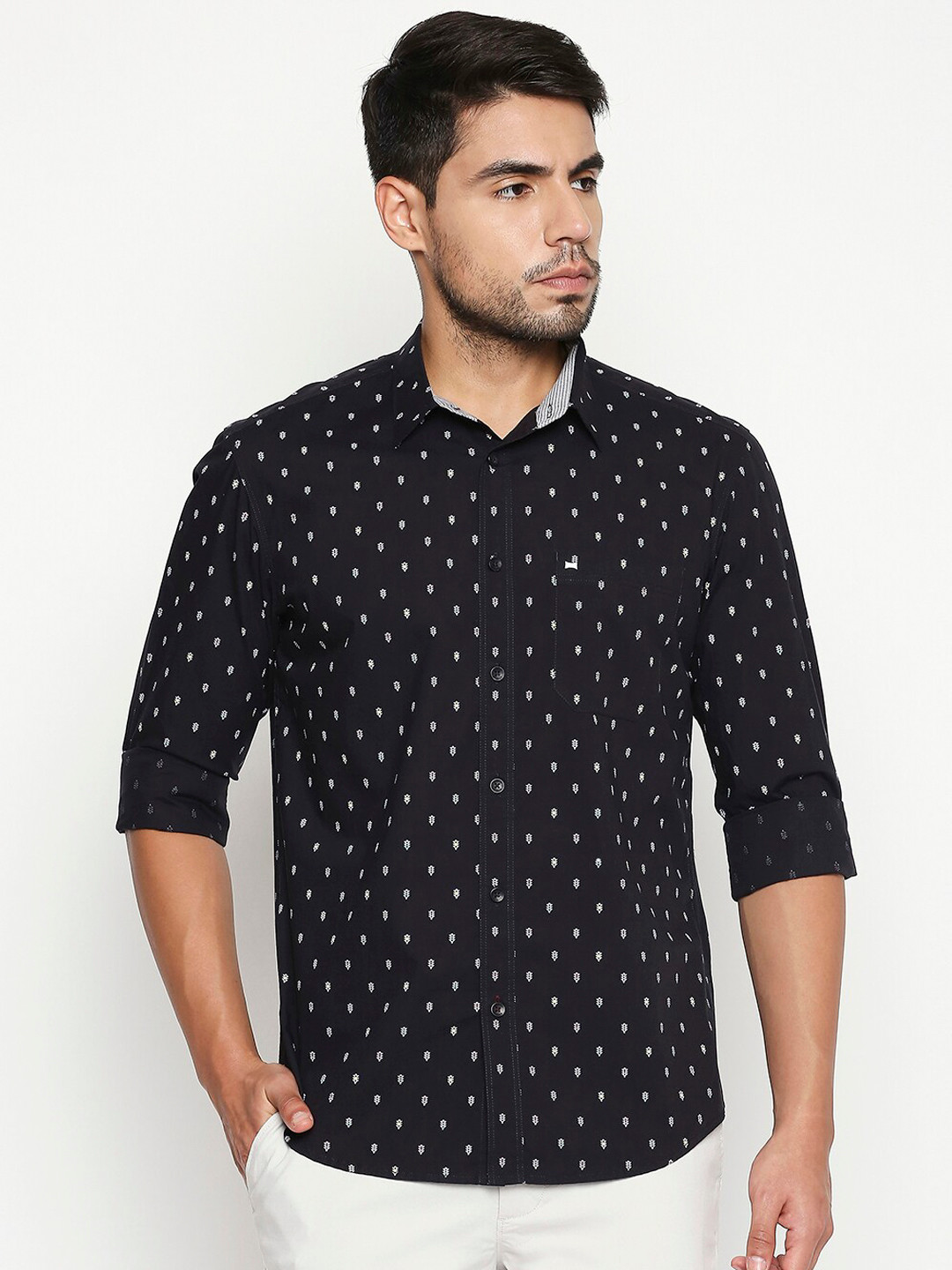 Basics Men Black Slim Fit Printed Casual Shirt