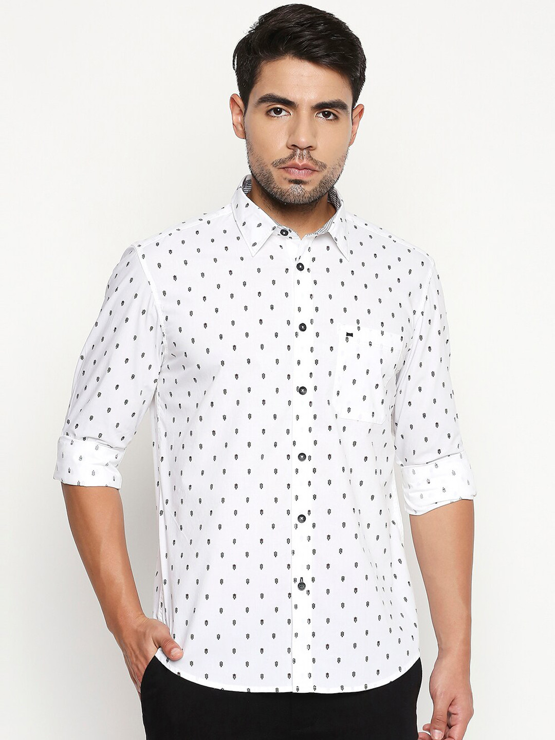 Basics Men White Slim Fit Printed Casual Shirt