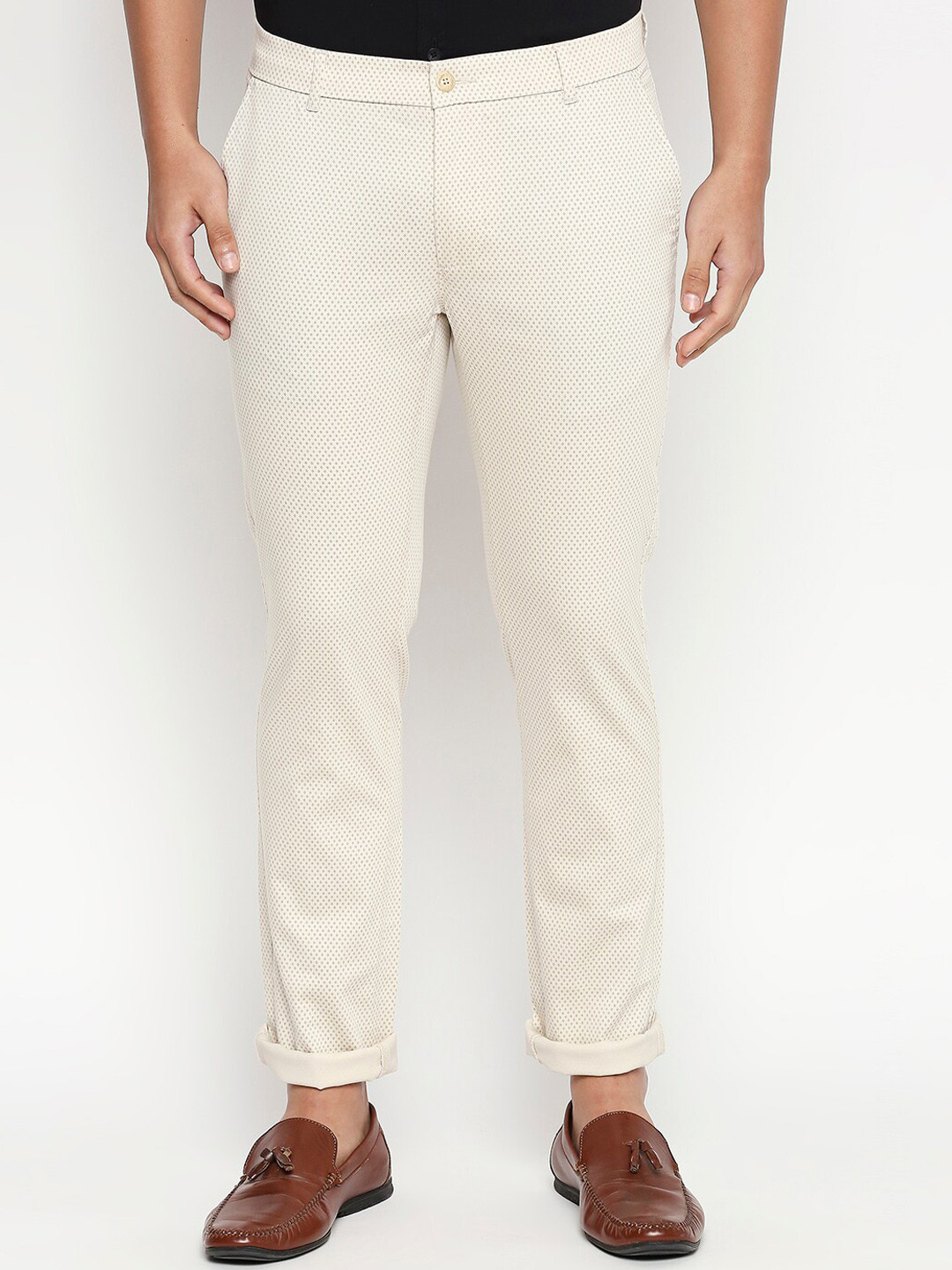 Basics Men Cream-Coloured & Black Tapered Fit Printed Chinos