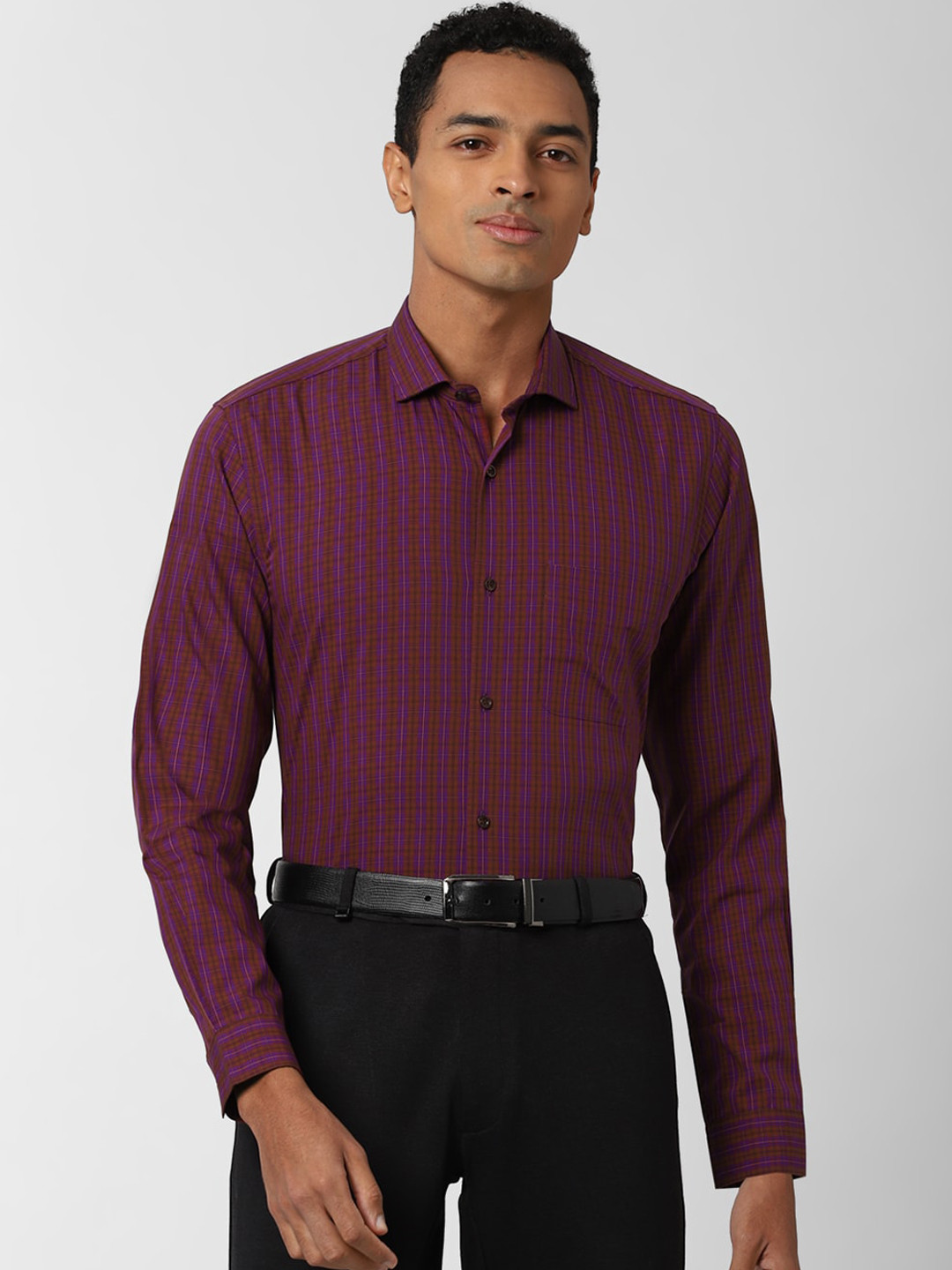 Peter England Men Maroon Regular Fit Checked Casual Shirt