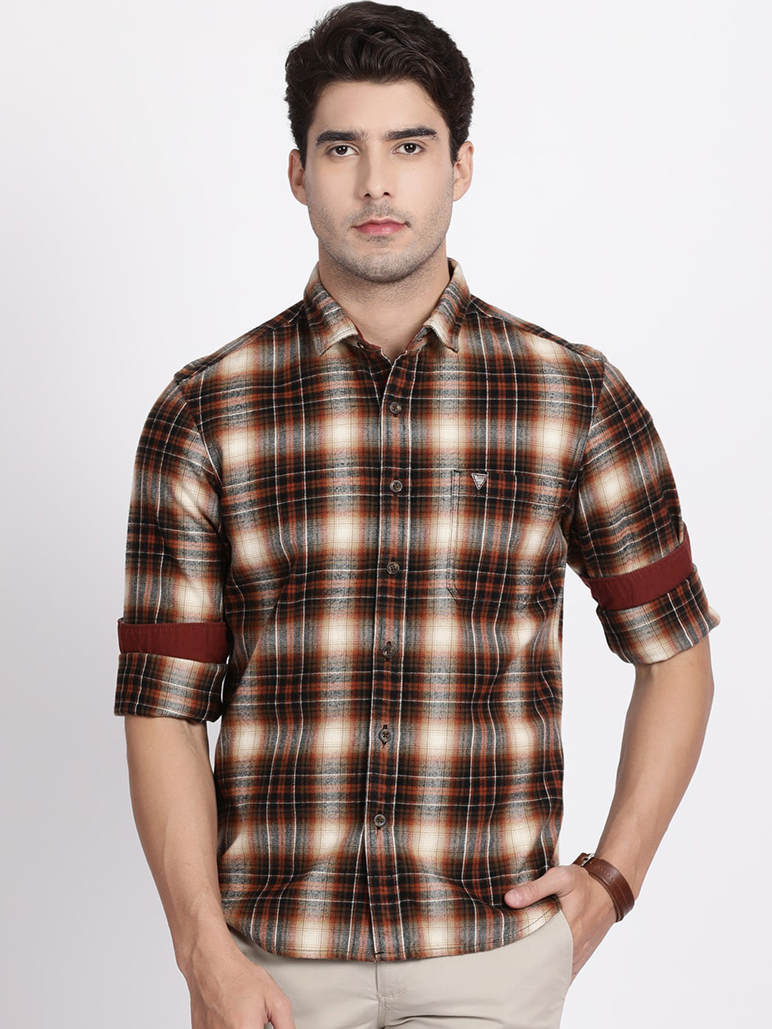 t-base Men Rust Slim Fit Checked Casual Shirt