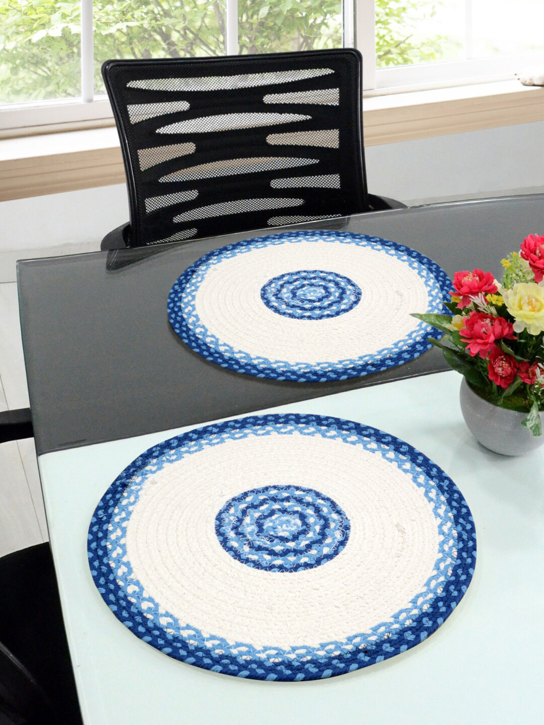 Saral Home Set of 2 Blue & White Printed Round Sustainable Table Placements