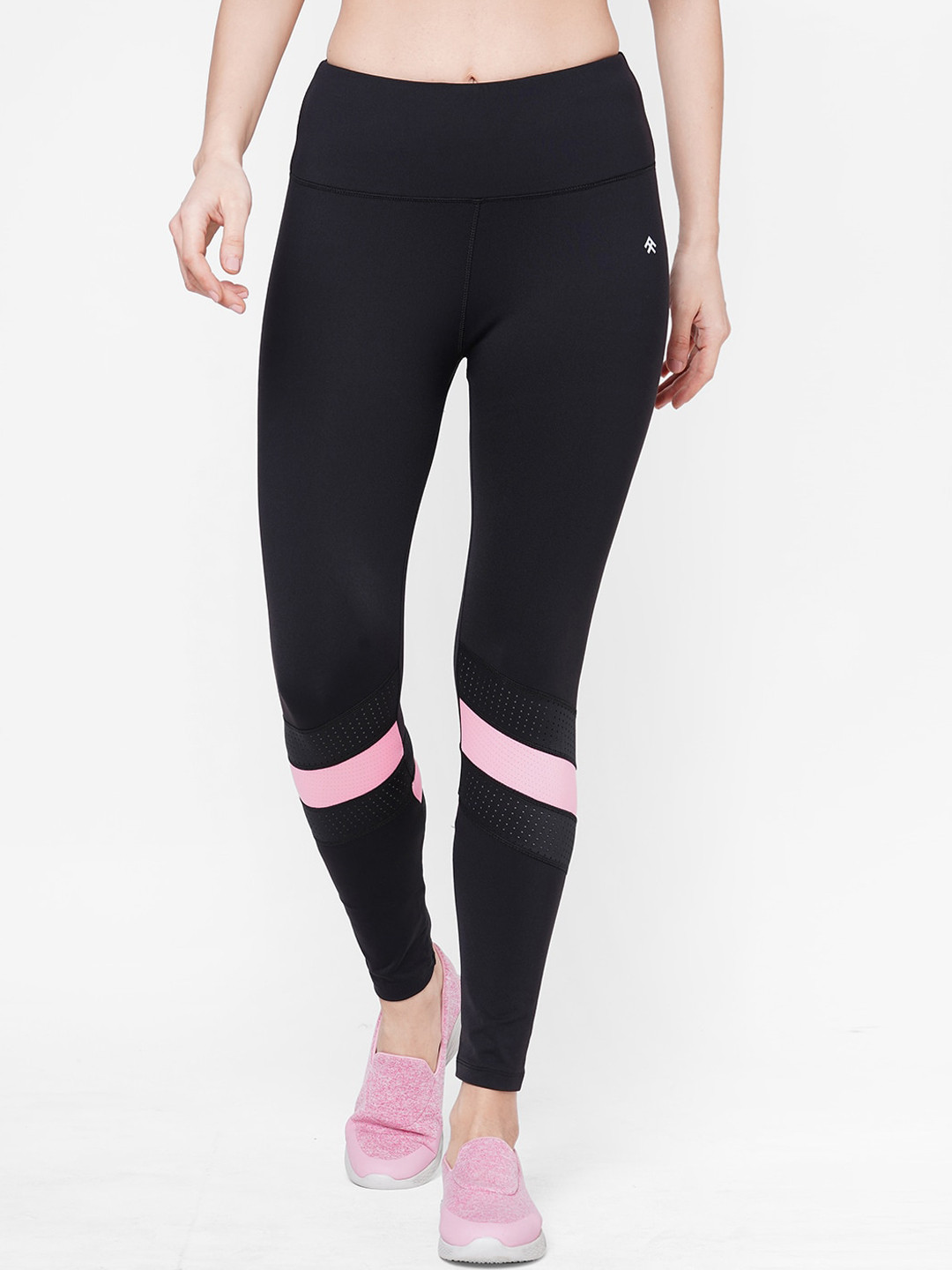 Tuna London Women Black Solid Tights