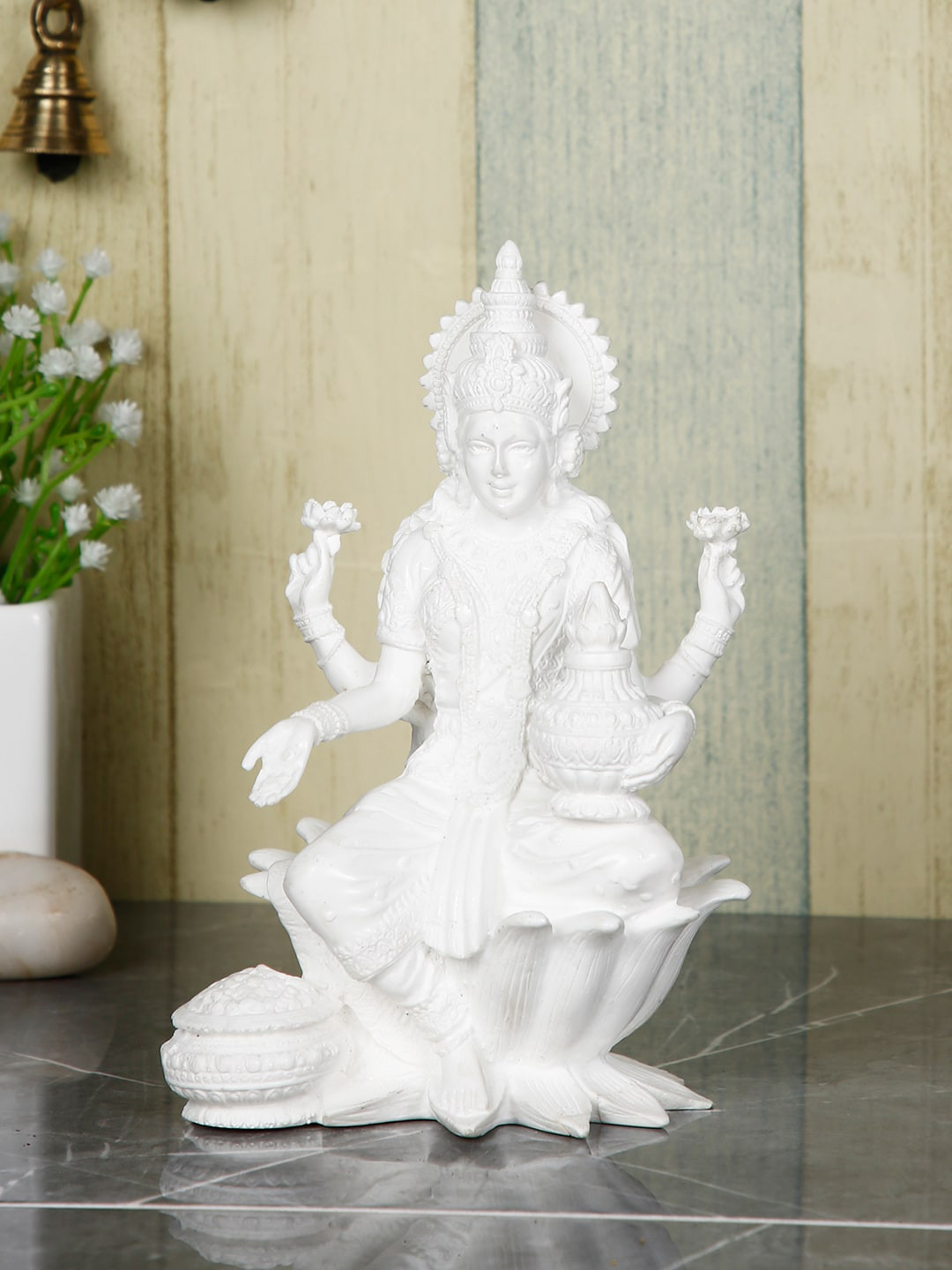 CraftVatika White Goddess Lakshmi Idol Handmade Showpiece