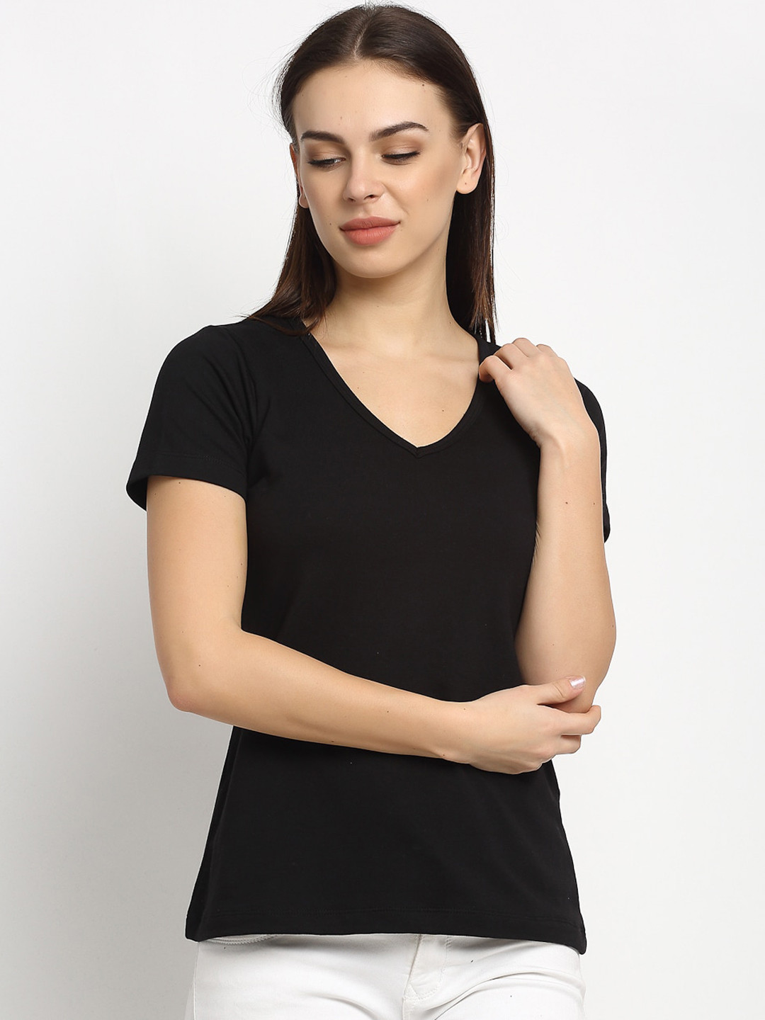 Rute Women Black Solid V-Neck T-shirt