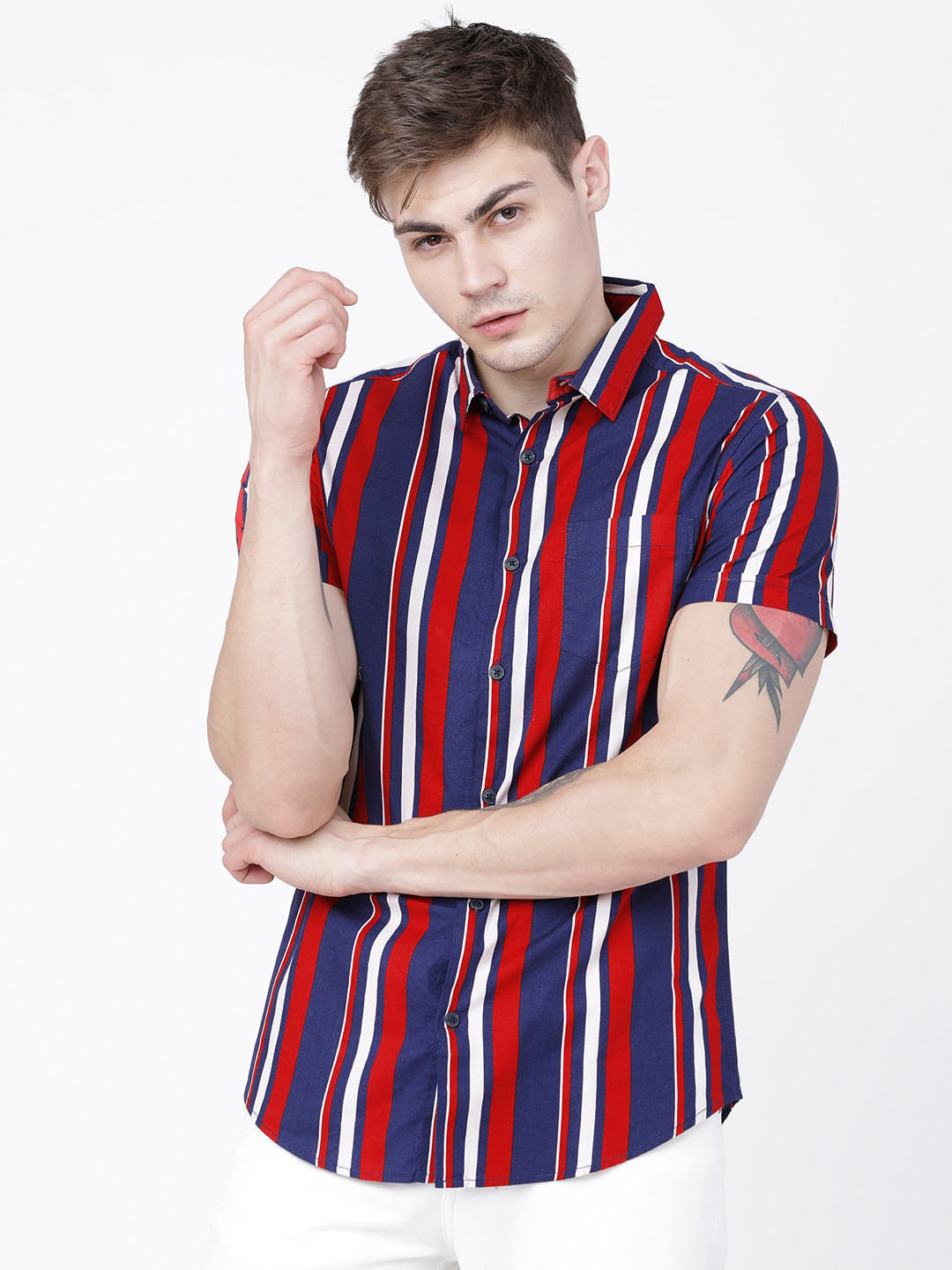 LOCOMOTIVE Men Navy Blue & Red Slim Fit Striped Casual Shirt