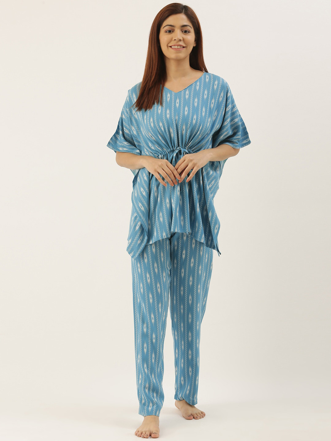 Bannos Swagger Women Blue & White Printed Night suit