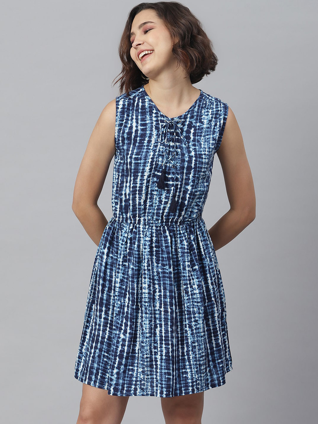 StyleStone Women Navy Blue & White Tie And Dye Fit and Flare Dress
