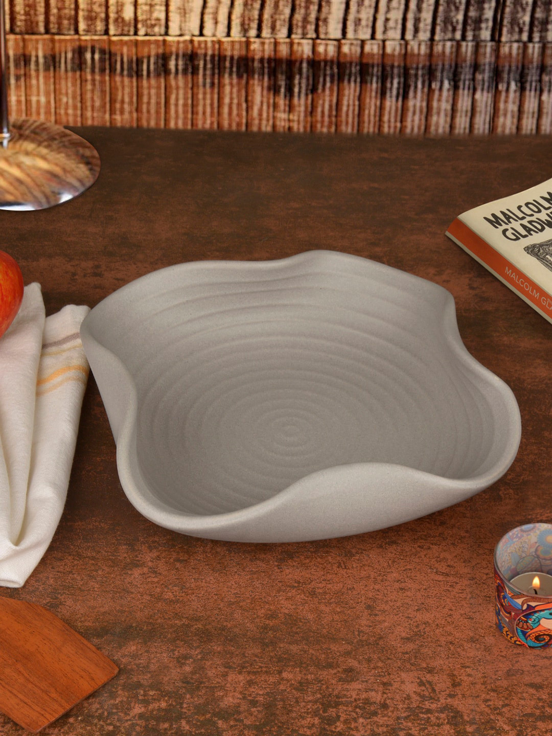 StyleMyWay Grey Ceramic Handcrafted Serving Bowl