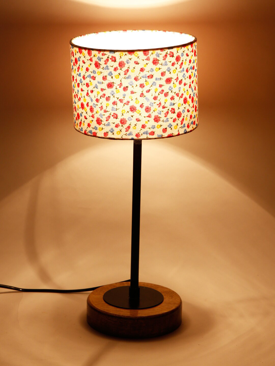 Devansh White & Red Printed Traditional Buffet Table Lamp with Shade