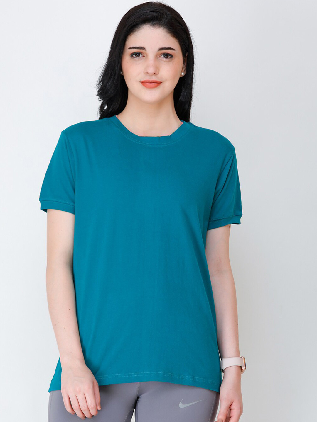 SCORPIUS Women Blue Solid Round Neck T-shirt
