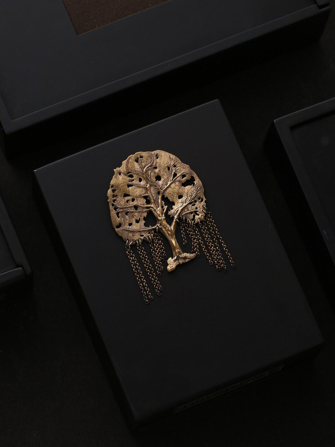 COSA NOSTRAA Men Antique Gold-Toned The Dream Tree Tasselled Statement Brooch